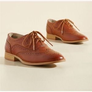 Modcloth Oxfords In Tan